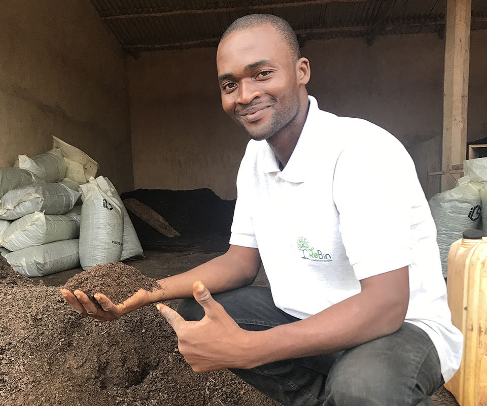Compost-organique-amélioré-CVDT-ReBin-Bénin